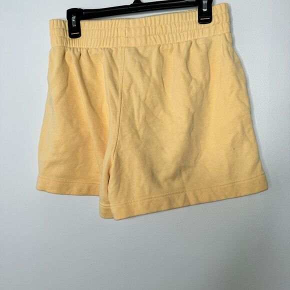 hypebae sweat shorts size medium - Picture 3 of 4